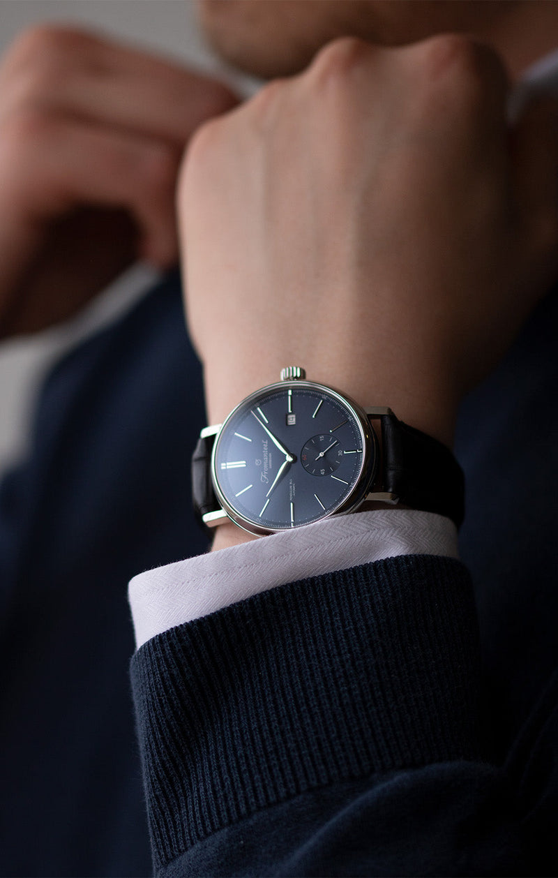 GS-1702-wrist2_49b4936f-c496-4140-8acd-09530c0c54a3.jpg